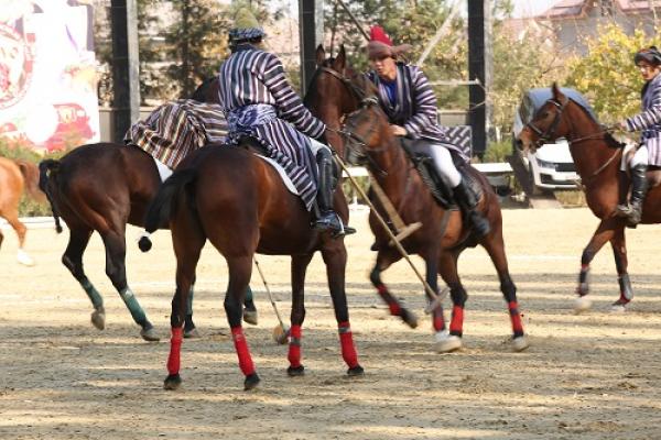 Первый клуб в Узбекистане